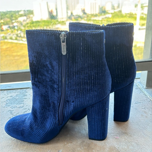 Suede blue and silver booties. Size 7.5. - Picture 5 of 5